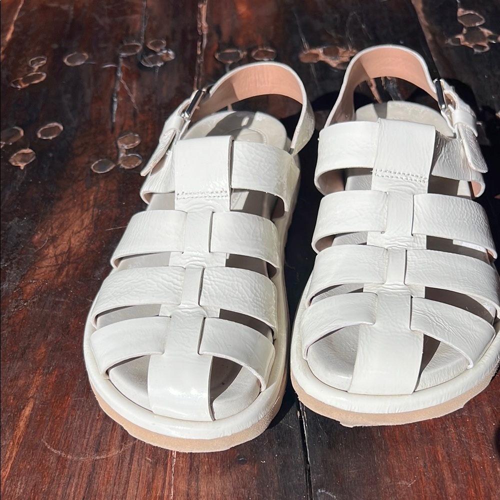 Vicenza Patent Fisherman Sandals